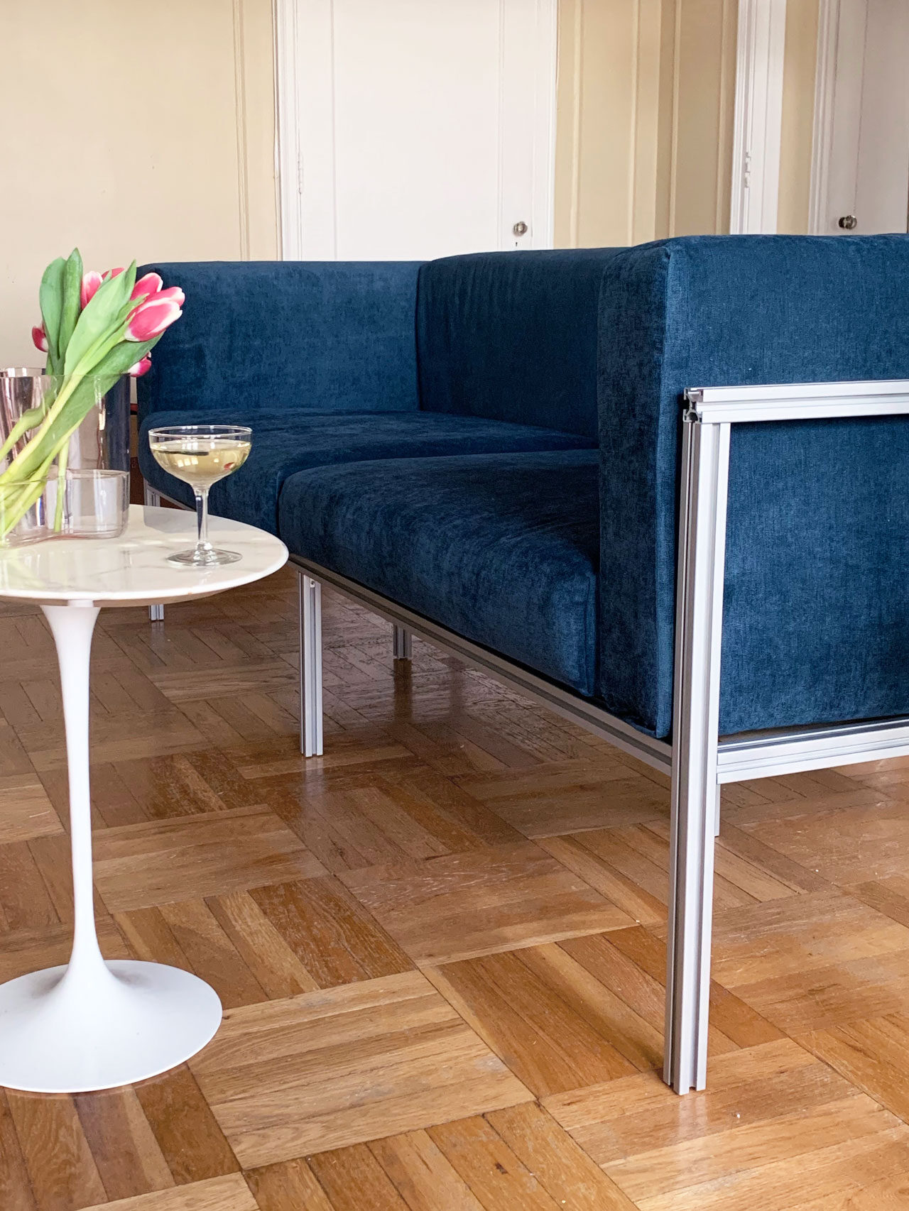 DIY velvet sofa couch designed by Aandersson