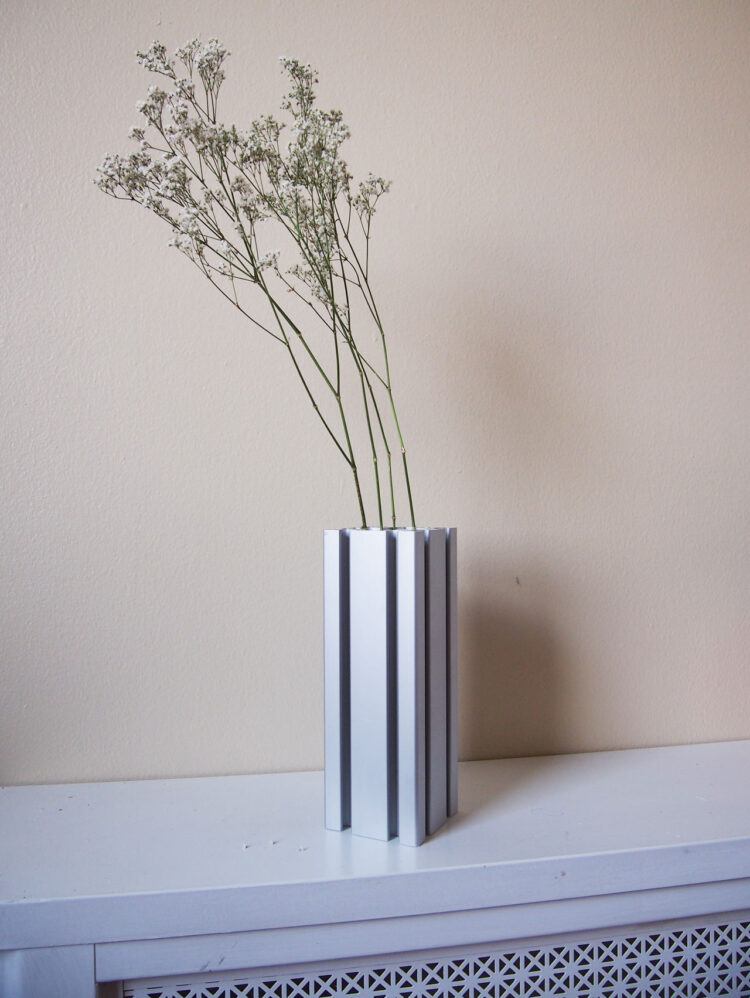 DIY extrusion vase designed by Aandersson