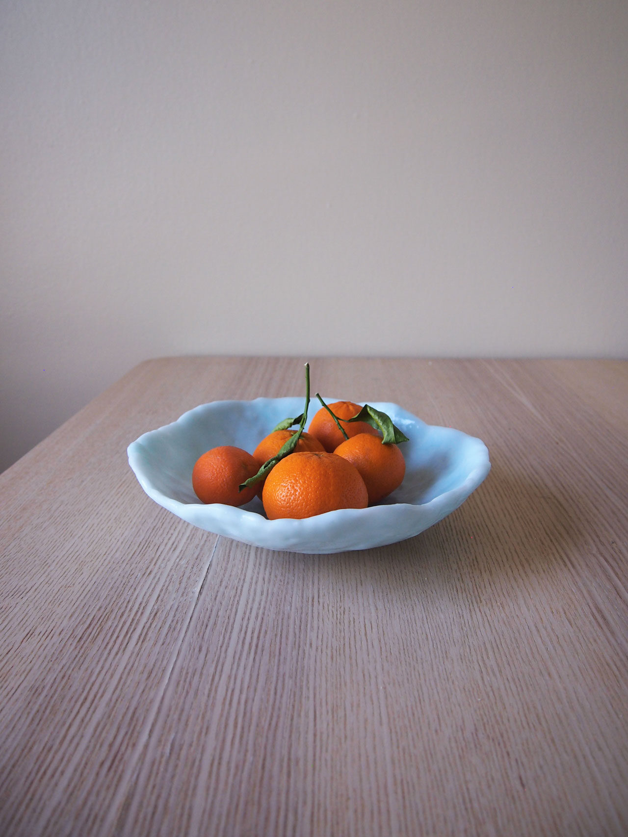 DIY translucent fruit bowl designed by Aandersson